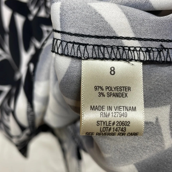 NWT Emma & Michele Floral Black and White Dress Sz 8 - Picture 6 of 8